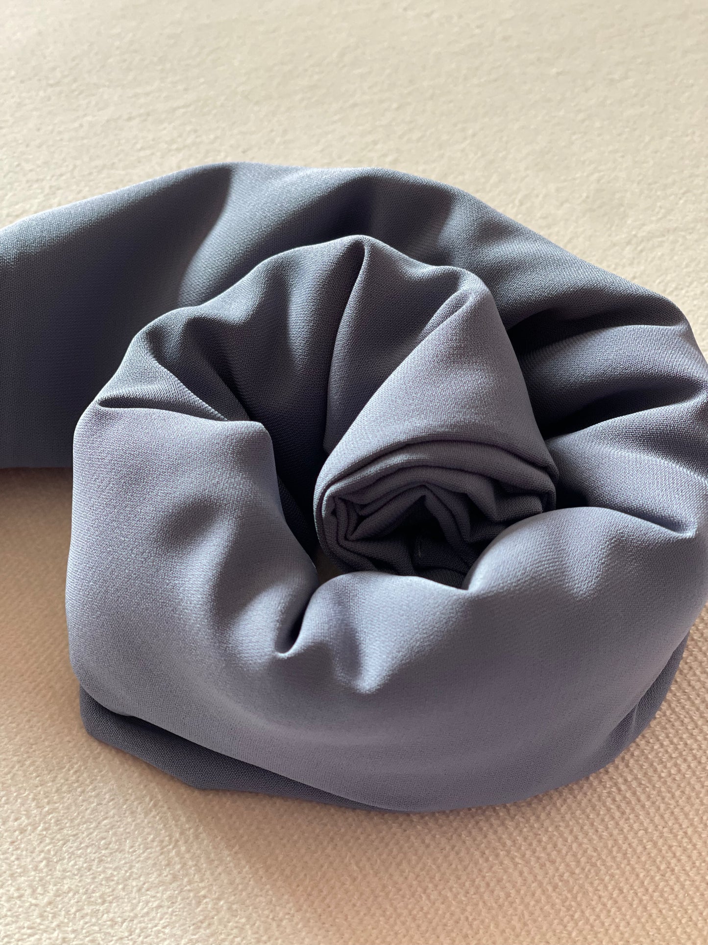 HIJAB- SOIE DE MEDINE- GRIS ANTHRACITE