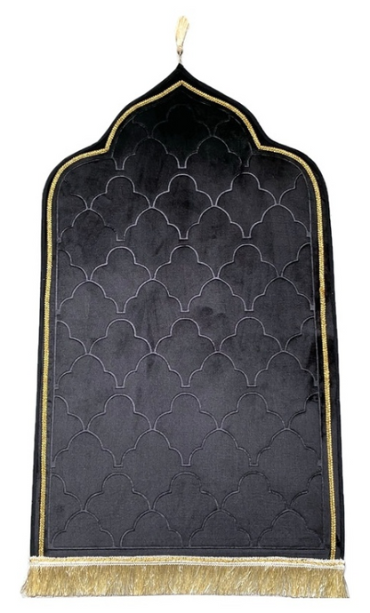Tapis de prière  sous forme de  Mihrab
