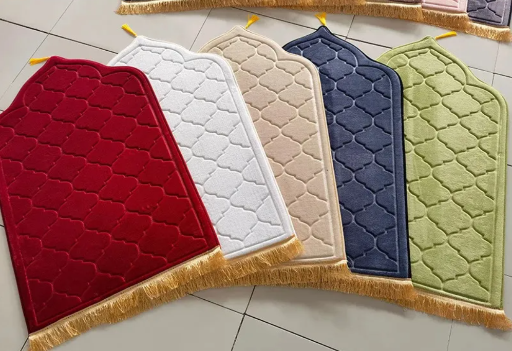 Tapis de prière de luxe doré pour adulte sous forme de mosquée (Mihrab) - Plusieurs couleurs disponibles
